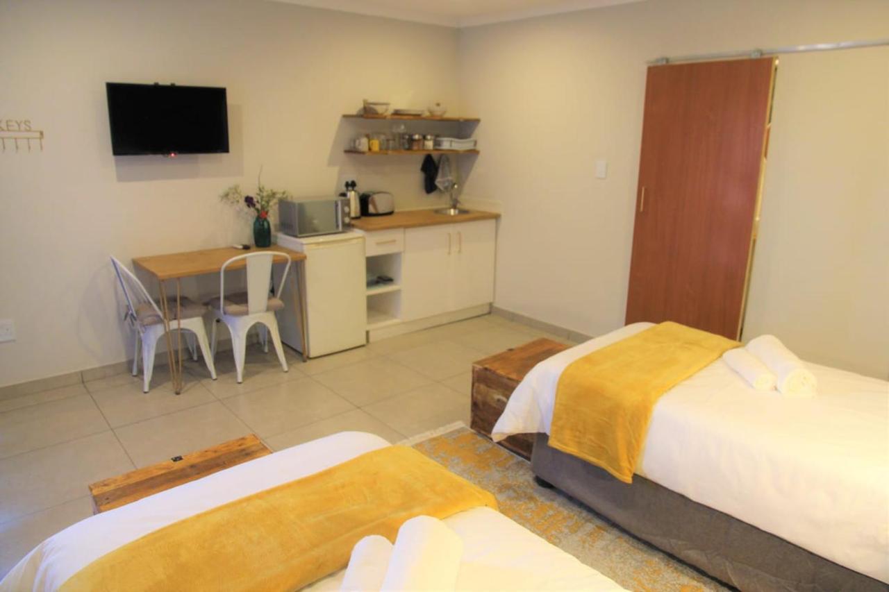 Nini'S Guest Units Hotel บลูมฟอนเทน ภายนอก รูปภาพ